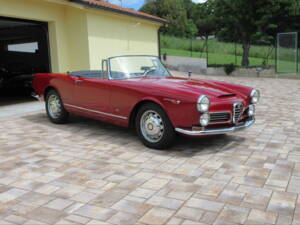 Image 6/40 of Alfa Romeo 2600 Spider (1966)