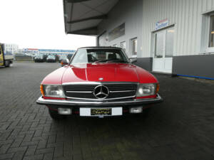 Image 2/28 of Mercedes-Benz 280 SL (1982)