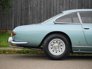 Image 3/45 of Ferrari 330 GT (1967)