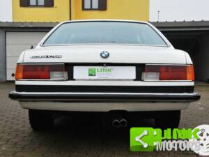Image 5/10 of BMW 635 CSi (1984)