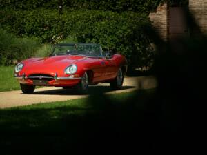 Bild 20/50 von Jaguar E-Type 4.2 (1966)