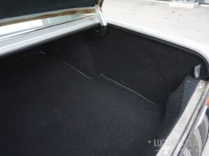 Image 65/66 of FIAT 130 Coupé (1972)