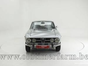 Imagen 5/15 de Alfa Romeo 1750 GT Veloce (1971)