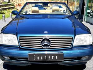 Image 2/19 de Mercedes-Benz SL 320 (2000)