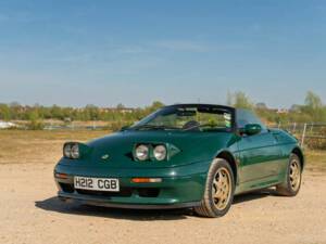 Image 41/50 of Lotus Elan (1991)