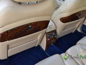 Image 32/50 of Bentley Arnage Green Label (1999)