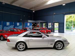Imagen 7/46 de Mercedes-Benz SL 280 (1999)