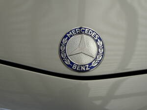 Afbeelding 63/100 van Mercedes-Benz 280 SL (1969)