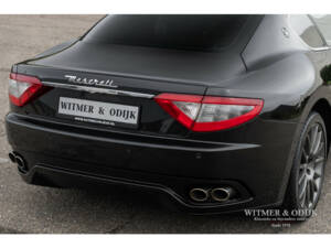 Image 9/42 of Maserati GranTurismo S (2011)