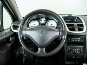 Imagen 8/49 de Peugeot 207 CC 1.6 VTi (2008)