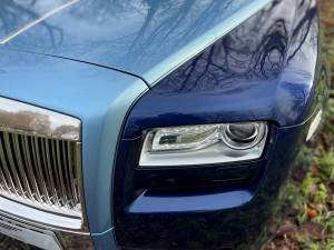 Image 14/29 of Rolls-Royce Ghost (2014)