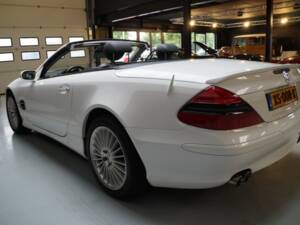 Afbeelding 46/46 van Mercedes-Benz SL 500 (2005)