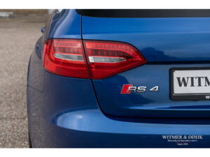 Image 19/32 of Audi RS4 Avant (2014)