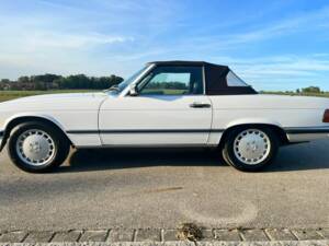 Image 2/6 of Mercedes-Benz 420 SL (1986)