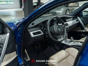 Bild 16/25 von BMW M5 (2005)