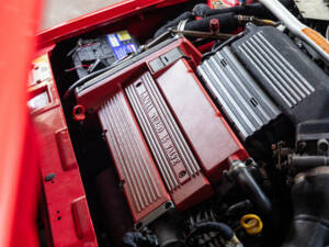 Image 19/50 of Lancia Delta HF Integrale Evoluzione II (1993)