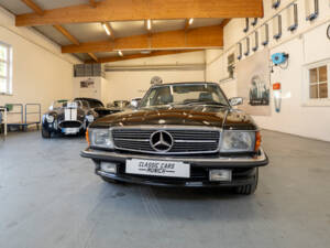 Image 9/14 of Mercedes-Benz 560 SL (1986)