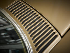 Image 38/99 of Mercedes-Benz 300 SL (1987)