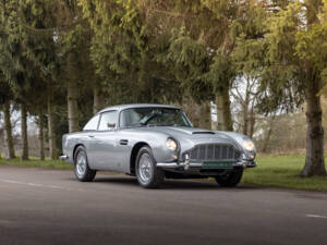 Image 2/72 de Aston Martin DB 5 (1965)