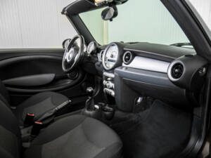 Bild 12/50 von Mini Cooper (2010)