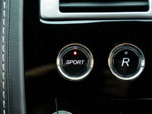Afbeelding 49/50 van Aston Martin V8 Vantage S (2013)