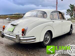 Bild 4/10 von Jaguar S-Type 3.8 (1968)