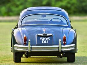 Image 15/50 of Jaguar XK 150 FHC (1960)