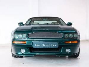 Image 2/37 of Aston Martin V8 Coupé (1999)