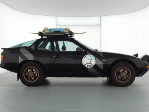 Image 8/44 of Porsche 924 S (1986)