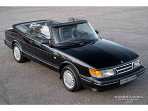Image 6/25 of Saab 900 Turbo (1991)