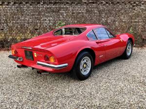 Image 21/50 de Ferrari Dino 246 GT (1971)