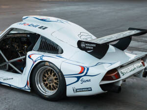 Imagen 11/16 de Porsche 911 GT1 Evo (1997)