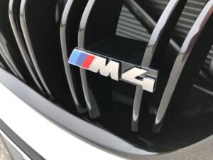 Bild 14/25 von BMW M4 GTS &quot;DTM Champion Edition&quot; (2017)