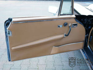 Image 39/50 of Mercedes-Benz 280 SE 3,5 (1971)