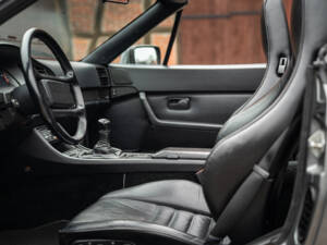 Image 27/42 de Porsche 944 S2 (1991)