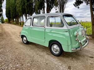 Image 21/53 de FIAT 600 D Multipla (1967)