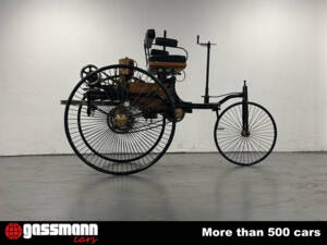 Image 2/15 of Benz Patent-Motorcar Number 1 Replica (1986)