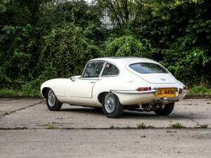 Imagen 15/33 de Jaguar E-Type (2+2) (1968)