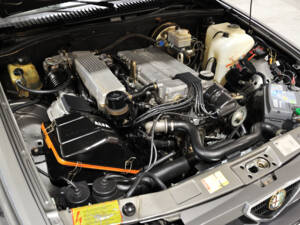 Imagen 3/34 de Alfa Romeo 75 2.0 Twin Spark (1991)