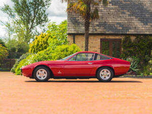 Immagine 2/20 di Ferrari 365 GTC&#x2F;4 (1972)