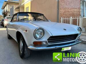 Imagen 3/10 de FIAT 124 Sport Spider (1969)