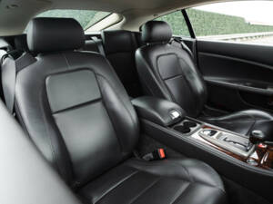 Image 16/33 of Jaguar XKR (2008)