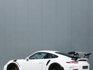 Image 41/82 de Porsche 911 GT3 RS (2015)