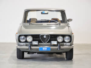 Image 4/39 of Alfa Romeo 2000 Berlina (1973)