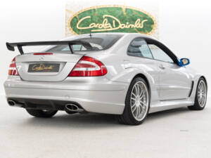 Immagine 10/44 di Mercedes-Benz CLK DTM AMG (2005)