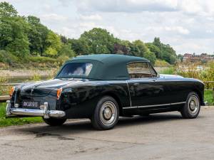 Image 8/37 of Bentley S 1 Continental DHC (1955)