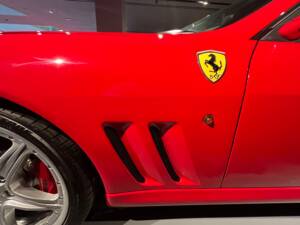 Bild 2/4 von Ferrari 575 Superamerica F1 (2005)