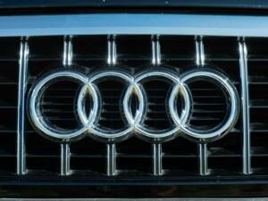 Image 23/50 of Audi A8 6.0 W12 L quattro (2004)