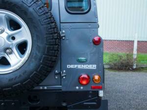 Bild 29/50 von Land Rover Defender 90 (2013)