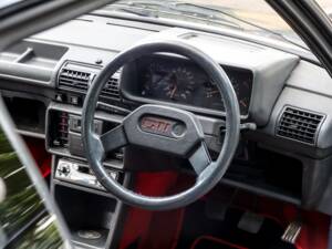 Bild 10/33 von Peugeot 205 GTi 1.9 (1987)